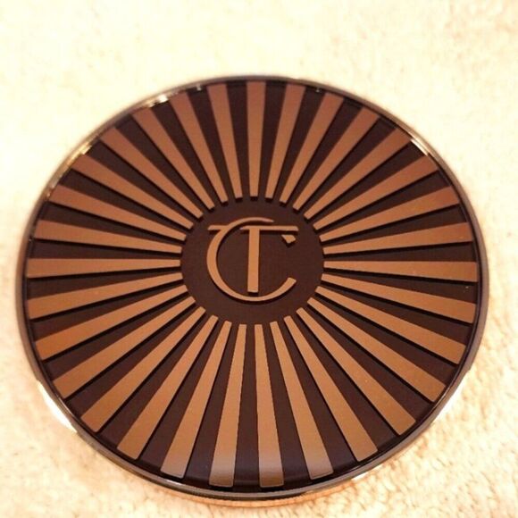 Charlotte Tilbury Beautiful Skin Sun Kissed Glow Cream Bronzer Medium NIB - Picture 1 of 6